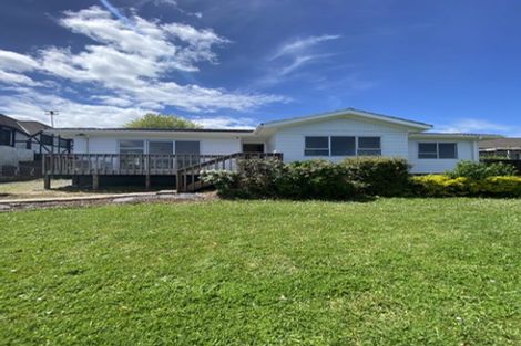 Photo of property in 36 Goodwood Drive, Goodwood Heights, Auckland, 2105