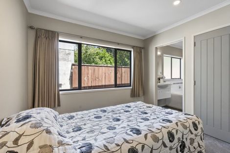 Photo of property in 2a Wallath Road, Westown, New Plymouth, 4310