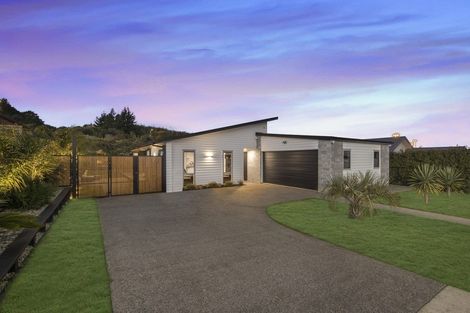 Photo of property in 32 Westmuir Crescent, Pokeno, 2402