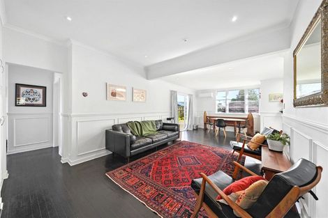 Photo of property in 139 Wilsons Road, Saint Martins, Christchurch, 8022