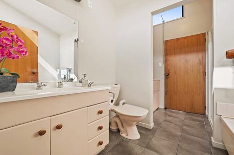 Photo of property in 33d Peverel Street, Riccarton, Christchurch, 8011