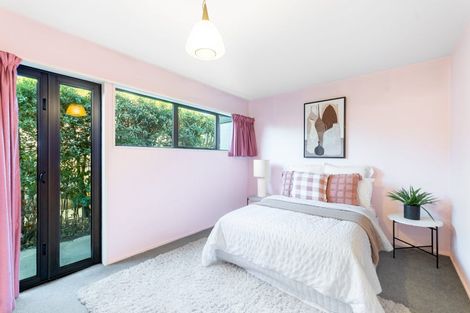 Photo of property in 17 Swanleigh Place, Ilam, Christchurch, 8041