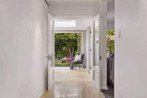 Photo of property in 17 Joyce Crescent, Ilam, Christchurch, 8041