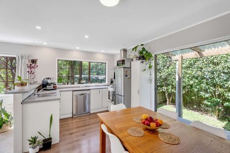 Photo of property in 91 Awaroa Road, Helensville, 0800