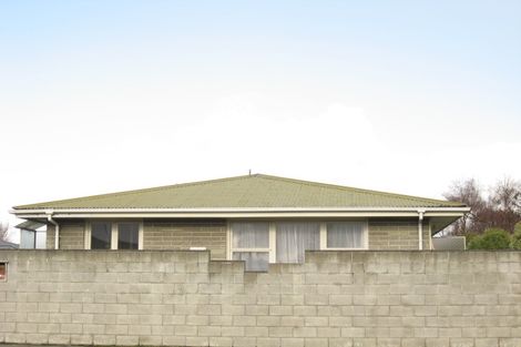 Photo of property in 2/26 Edgeware Road, St Albans, Christchurch, 8014