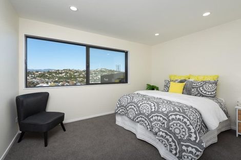 Photo of property in 16/104u Maupuia Road, Maupuia, Wellington, 6022