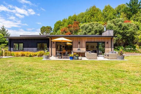 Photo of property in 27 Smithfield Road, Waikanae, 5391