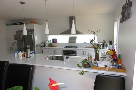 Photo of property in 17 Cresswell Place, Johnsonville, Wellington, 6037