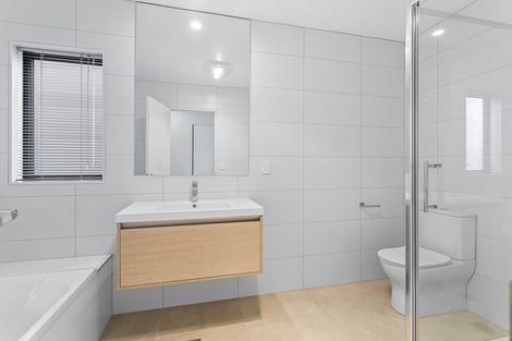 Photo of property in 79 Katikati Drive, Manurewa, Auckland, 2102