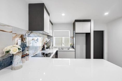 Photo of property in 3/3 Matata Place, Dallington, Christchurch, 8061