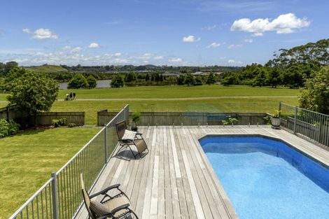 Photo of property in 162 Lakes Boulevard, Pyes Pa, Tauranga, 3112