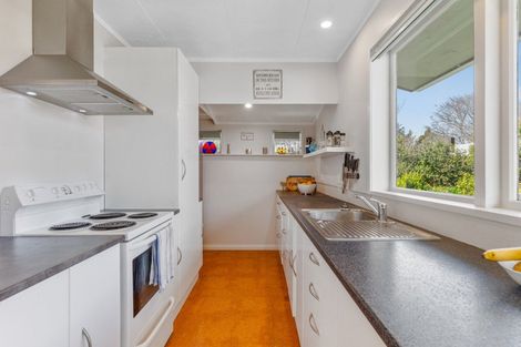 Photo of property in 13 Boulton Road, Levin, 5510