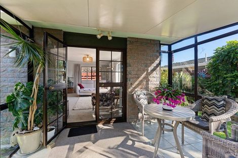 Photo of property in 56a Rewarewa Crescent, Waikanae, 5036