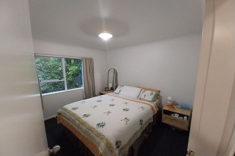 Photo of property in 64 Newlands Road, Newlands, Wellington, 6037