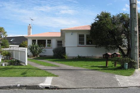 Photo of property in 2/293 Riverside Drive, Waterloo, Lower Hutt, 5011
