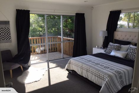 Photo of property in 53a Stottholm Road, Titirangi, Auckland, 0604