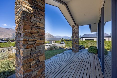 Photo of property in 16 Makomako Road, Wanaka, 9305