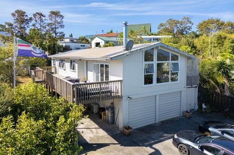 Photo of property in 58 Brian Crescent, Stanmore Bay, Whangaparaoa, 0932