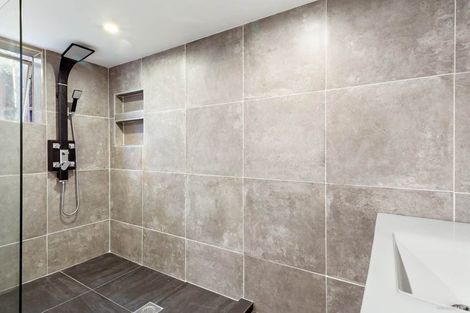 Photo of property in 12 Tempo Place, Torbay, Auckland, 0630