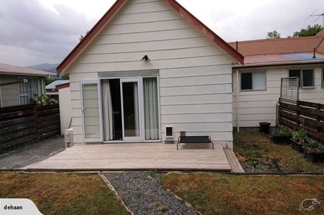 Photo of property in 6b Tulsa Grove, Totara Park, Upper Hutt, 5018