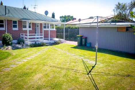 Photo of property in 28 Lewis Street, Glenview, Hamilton, 3206