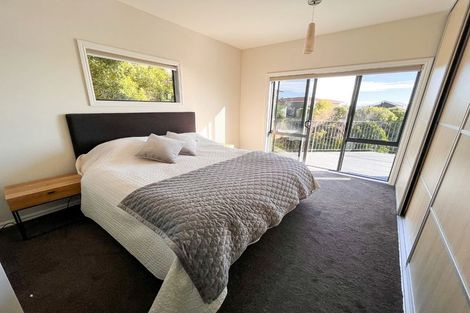 Photo of property in 5 Luxton Place, Mount Pleasant, Christchurch, 8081