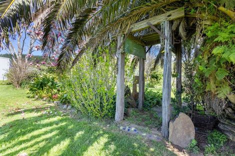 Photo of property in 124 Opouteke Road, Kaihu, 0379