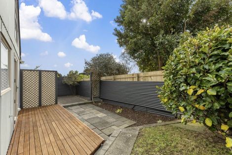 Photo of property in 1/9 Brierley Place, Marfell, New Plymouth, 4310