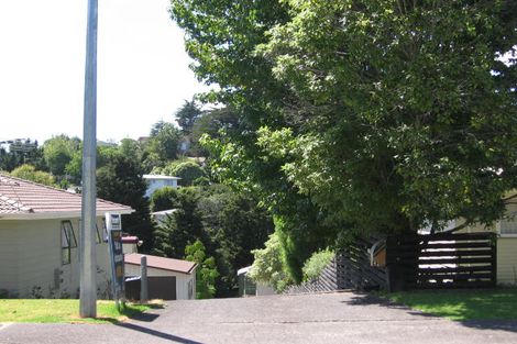 Photo of property in 2/42 Vandeleur Avenue, Birkdale, Auckland, 0626