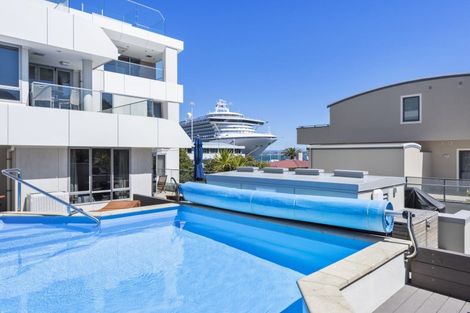 Photo of property in 215/36 Victoria Road, Mount Maunganui, 3116