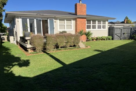 Photo of property in 25 Great South Road, Papakura, 2110