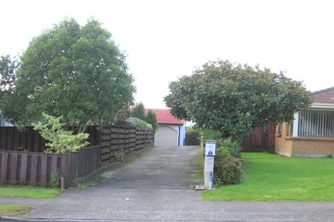 Photo of property in 2/17 Diorella Drive, Clover Park, Auckland, 2019