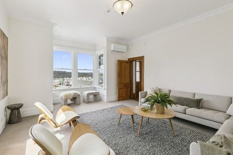 Photo of property in 49 Devon Street, Aro Valley, Wellington, 6021