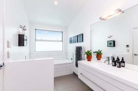 Photo of property in 13 Semaphore Lane, Whitby, Porirua, 5024