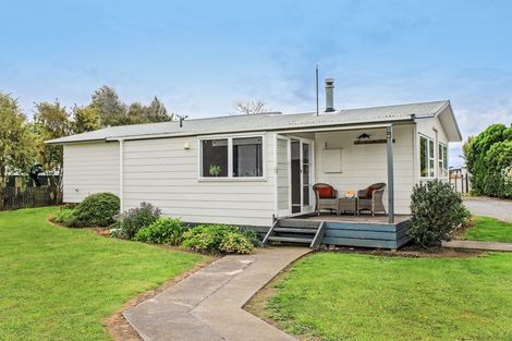 Photo of property in 30 Ross Street, Otane, 4202