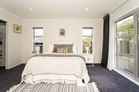 Photo of property in 103 Melksham Drive, Churton Park, Wellington, 6037