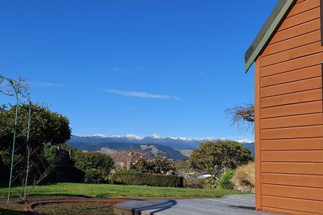 Photo of property in 27 Kawiu Road, Levin, 5510