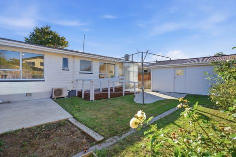 Photo of property in 2/6 Valerie Place, Redwood, Christchurch, 8051