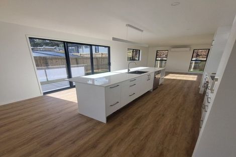 Photo of property in 7 Monterey Rise, Te Kamo, 0112