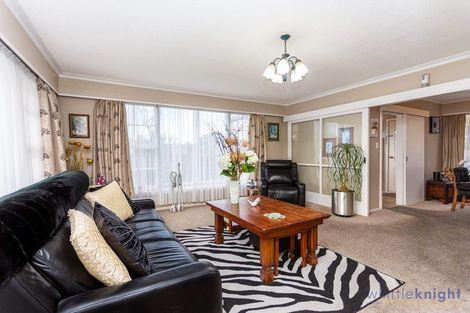 Photo of property in 11 Straven Road, Riccarton, Christchurch, 8011