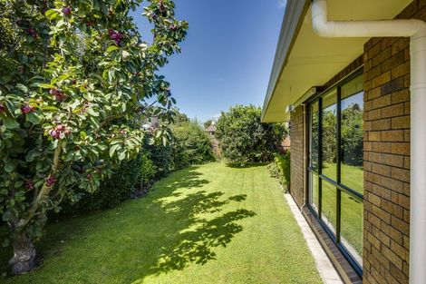 Photo of property in 32 Kotuku Place, Taradale, Napier, 4112