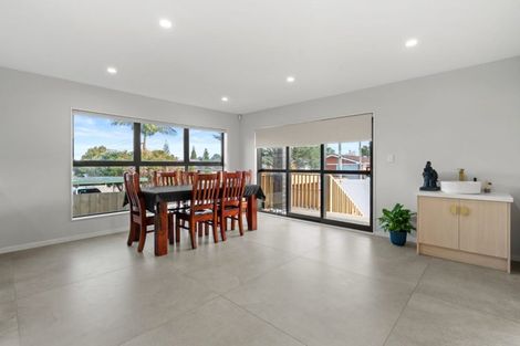 Photo of property in 15 Tomlinson Street, Hillpark, Auckland, 2102
