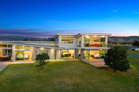 Photo of property in 78 Sims Road, Te Horo Beach, Otaki, 5581