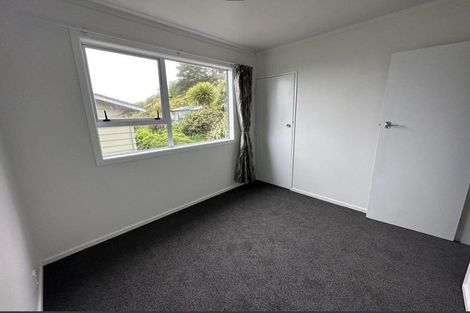 Photo of property in 31b Omega Street, Newlands, Wellington, 6037