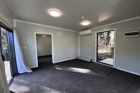 Photo of property in 33 Postgate Drive, Whitby, Porirua, 5024