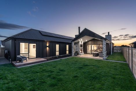 Photo of property in 42 Hugo Shaw Drive, Cambridge, 3434