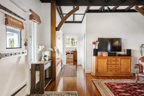 Photo of property in 2c Vipond Road, Stanmore Bay, Whangaparaoa, 0932
