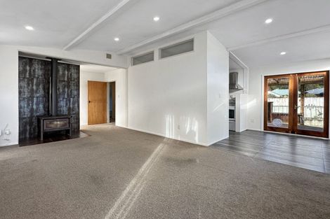 Photo of property in 15 Kerepehi Grove, Wainuiomata, Lower Hutt, 5014