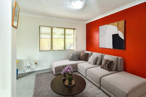 Photo of property in 28 Taka Street, Takanini, 2112