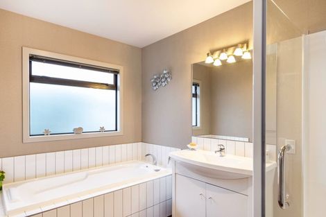 Photo of property in 25 Punawai Place, Nukuhau, Taupo, 3330
